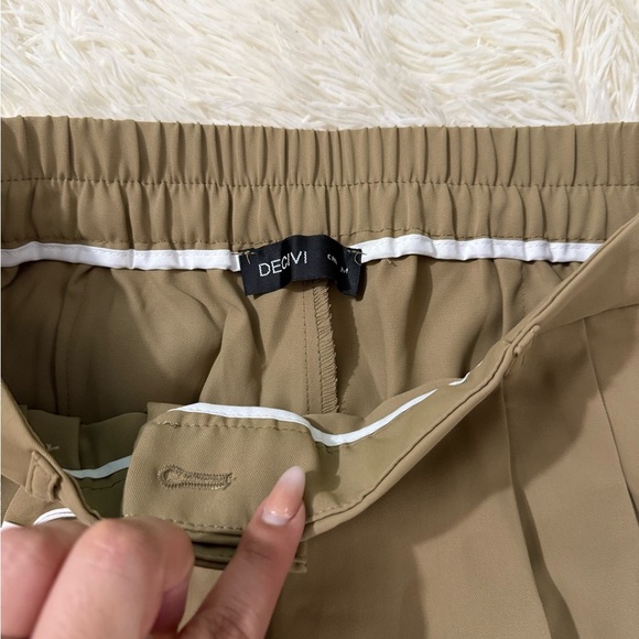 Women’s Tan Wide Leg Pants with Pleated Waist Size M - Picture 4 of 7